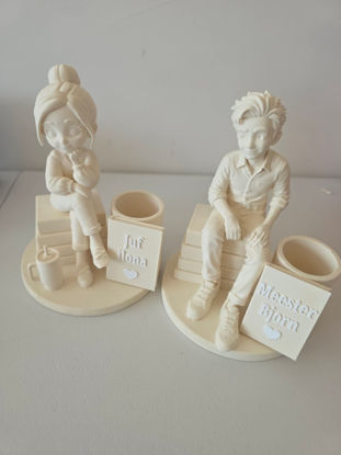 Afbeeldingen van 3d pennenhouder Juf of meester
