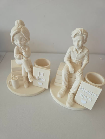 Afbeeldingen van 3d pennenhouder Juf of meester